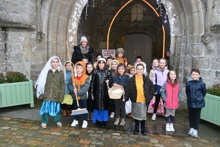 Décembre 2024 - Préparartion de Noël à l'école Ange Gardien de Roscoff